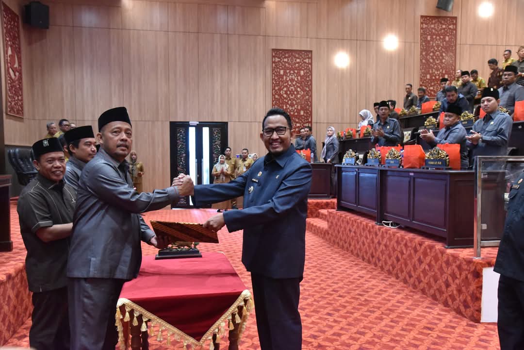 Rapat paripurna DPRD Sumenep penetapan pasangan bupati Sumenep terpilih pada Pilkada 2024.(Foto: Istimewa)