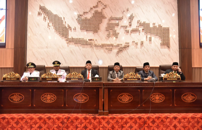 Suasana Rapat Paripurna DPRD Sumenep agenda mendengarkan pidato kenegaraan Presiden RI Prabowo Subianto dalam rangka HUT ke 80 Kemerdekaan RI.(Foto: Dok. Warta9).