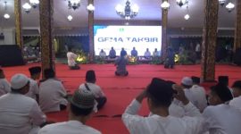 Peserta Takbir Akbar Iduladha 1447 Hijriah mengikuti rangkaian acara di Pendopo Agung Keraton Sumenep, Selasa malam (26/5/2026).