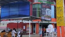 Aktivitas pasien dan petugas di Poli Terpadu RSUD dr. H. Moh. Anwar Sumenep. RSUDMA memperkuat validasi data sebagai upaya meningkatkan kualitas pelayanan dan keselamatan pasien. (Foto: Istimewa)