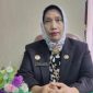 Direktur RSUD dr. H. Moh. Anwar (RSUDMA) Sumenep, dr. H. Erliyati, M.Kes, menyampaikan keterangan terkait ditetapkannya RSUDMA sebagai salah satu penerima Program Prioritas Nasional Kanker, Jantung, Stroke, dan Uronefrologi (KJSU) Tahun 2026 dari Kementerian Kesehatan RI. (Foto: Istimewa)