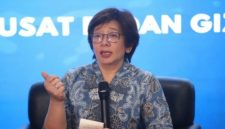 Wakil Kepala sekaligus Juru Bicara Badan Gizi Nasional (BGN), Agustina Arumsari, menyampaikan keterangan terkait penataan operasional Program Makan Bergizi Gratis (MBG) selama masa libur sekolah dalam konferensi pers di Jakarta, Kamis (18/6/2026).