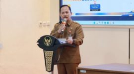 Kepala Bappeda Sumenep, Arif Firmanto, saat memaparkan strategi penguatan akuntabilitas kinerja dan tata kelola pembangunan daerah