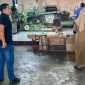 Sejumlah petugas meninjau kondisi fasilitas di kawasan Aglomerasi Pabrik Hasil Tembakau (APHT) Kabupaten Sumenep. Pemerintah Kabupaten Sumenep menyiapkan pengadaan berbagai sarana penunjang operasional melalui anggaran Dana Bagi Hasil Cukai Hasil Tembakau (DBHCHT) Tahun Anggaran 2026 senilai Rp700 juta.