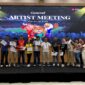 General Artist Meeting 2026 – Jajaran manajemen dan seluruh artist MYZE Hotel Sumenep by ARTOTEL berfoto bersama usai mengikuti General Artist Meeting bertema World Cup Football di Aryawiraraja Ballroom.
