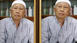 K.H. Abdullah Sajjad, ayahanda K.H. Abdul Basith Abdullah Sajjad (AS), yang makamnya berada di kawasan Asta Selatan Pondok Pesantren Annuqayah, Guluk-Guluk, Sumenep.